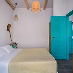 尼西亚海滩套房公寓式酒店 4*