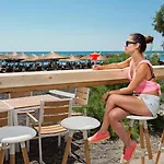 Nissia & 4* Камари