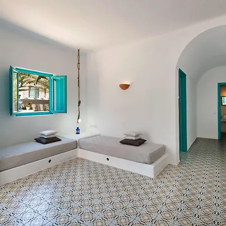 Aparthotel Nissia & 2*