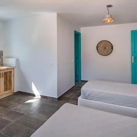 Aparthotel Nissia & Kamari (Santorini)