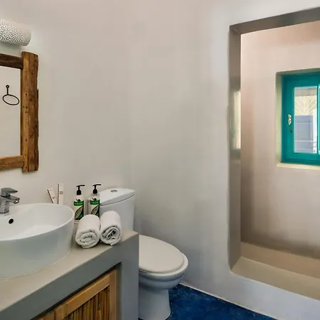 Apartmanhotel Nissia & 4*