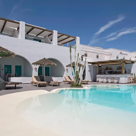 Nissia & Aparthotel Kamari (Santorini)