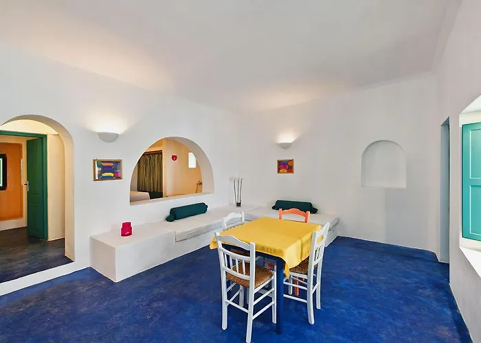 Nissia & Aparthotel Kamári