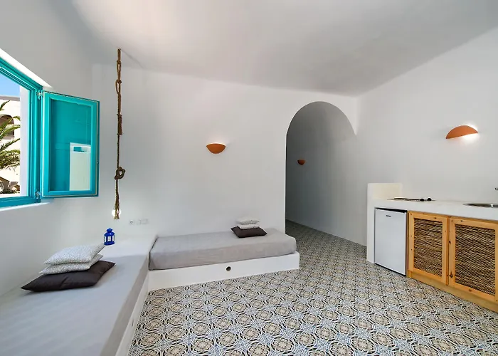 Nissia & Aparthotel 4*