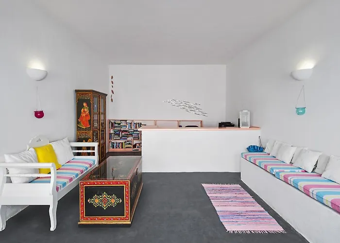 Nissia & Aparthotel 4*