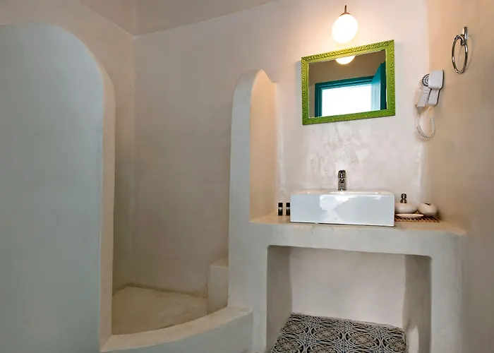 니시아 비치 아파트먼츠&스위츠 아파트호텔 4*