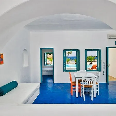 Nissia & 4* Kamari (Santorini)